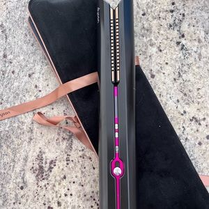 Dyson straightener